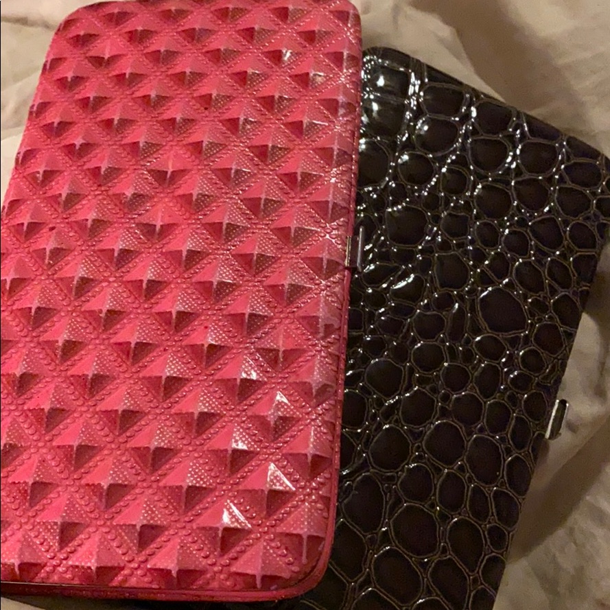 Flat Wallets